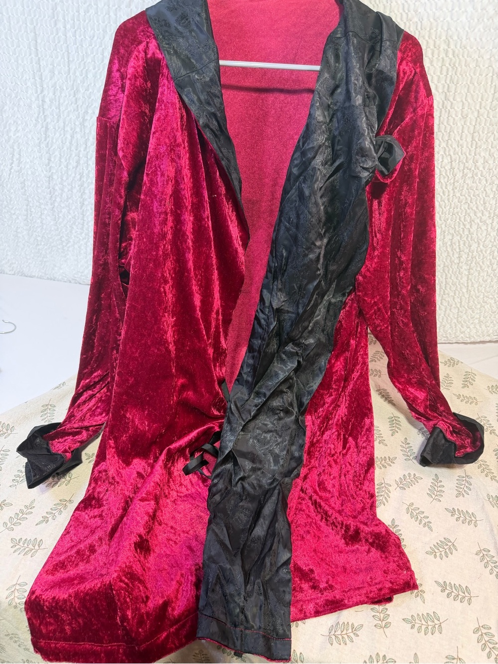 Lux Velvet Red & Black Satin Trim Robe spirit Halloween